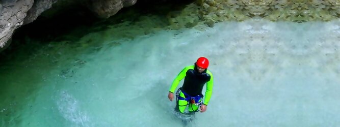 Trip Österreich - Canyoning - Die Hotspots für Rafting und Canyoning. Abenteuer Aktivität in der Tiroler Natur. Tiefe Schluchten, Klammen, Gumpen, Naturwasserfälle.